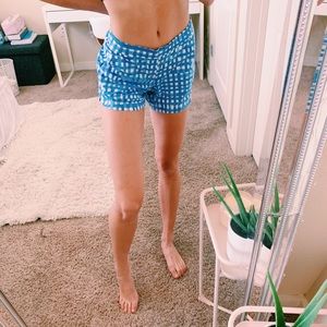 ily pulitzer blue/white check shorts